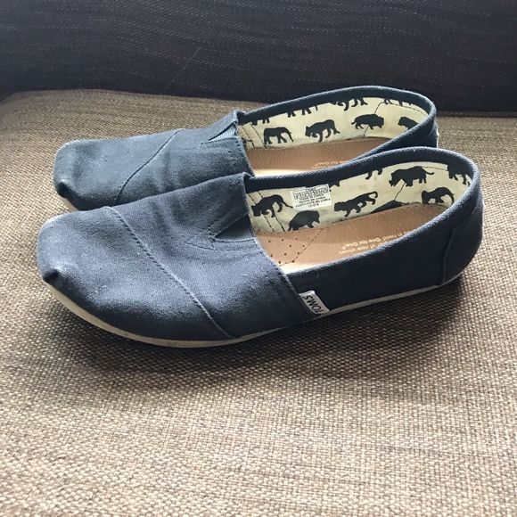 Toms Shoes - Toms Slip On Shoes